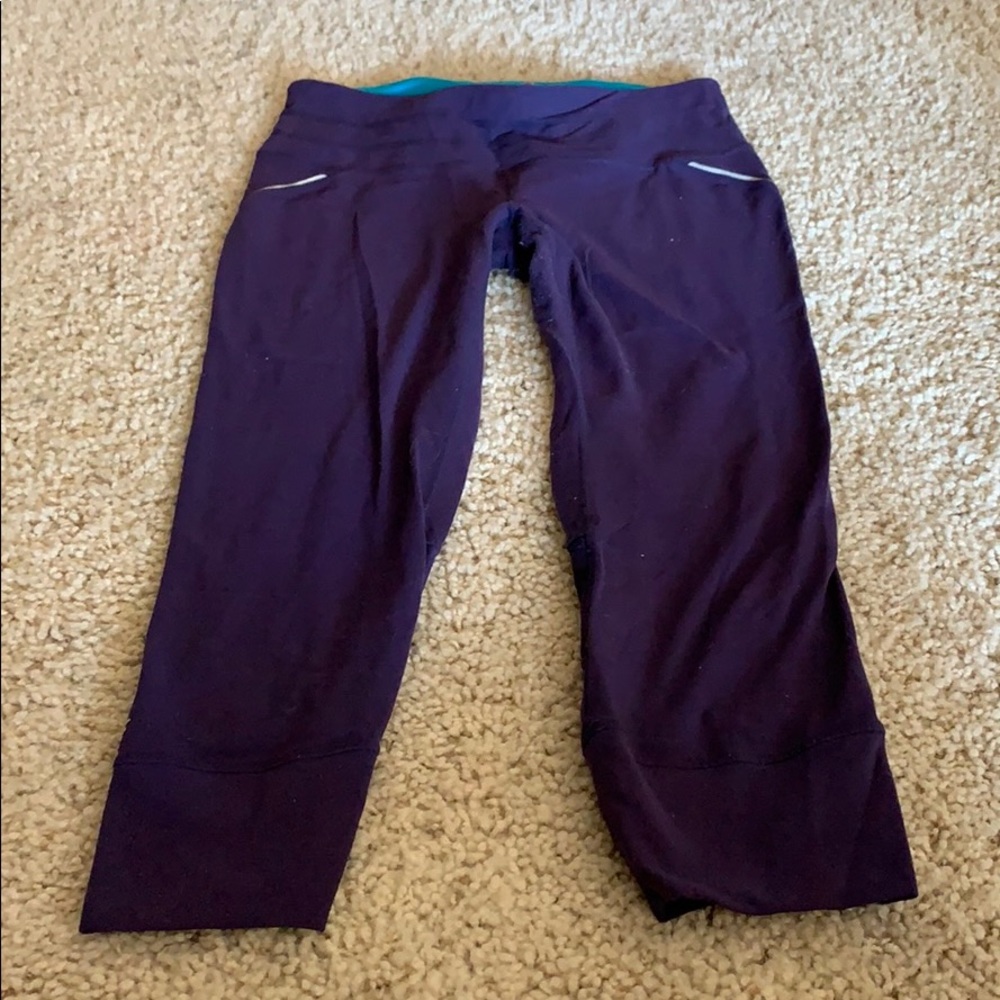 Navy blue cropped athleta leggings